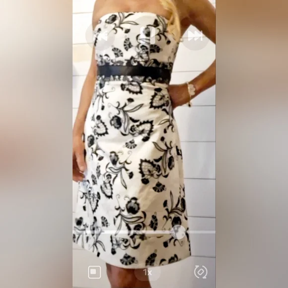 White House Black Market Strapless Dress. Size 4. - Picture 3 of 5